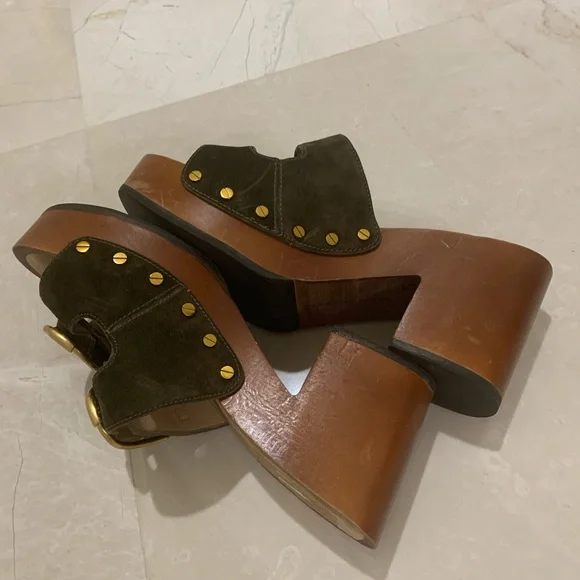 Veronica Beard Halifax Suede Clogs Size M